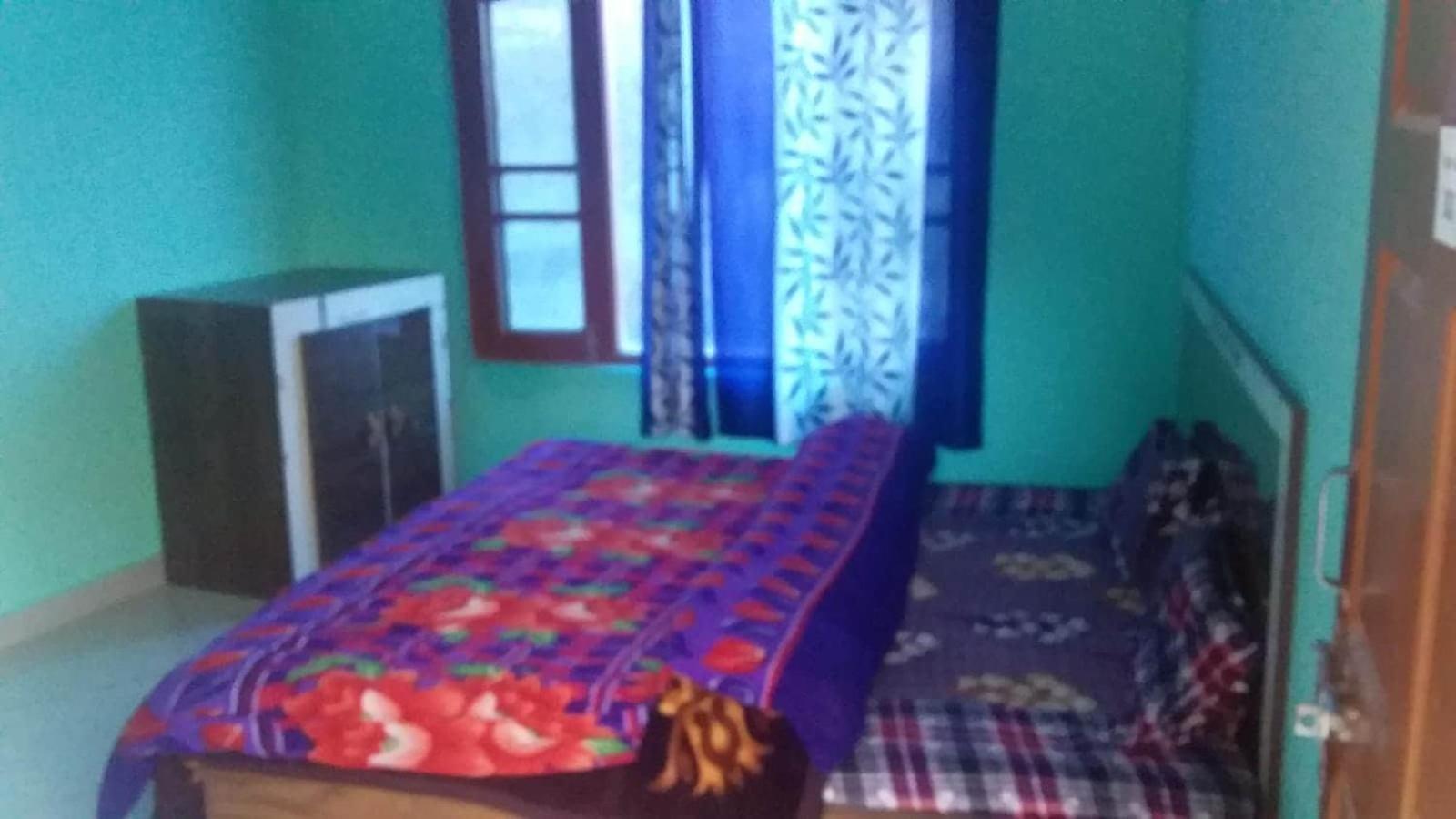 Spot On Sharma'S Kitchen & Home Stay Bajaura Bagian luar foto